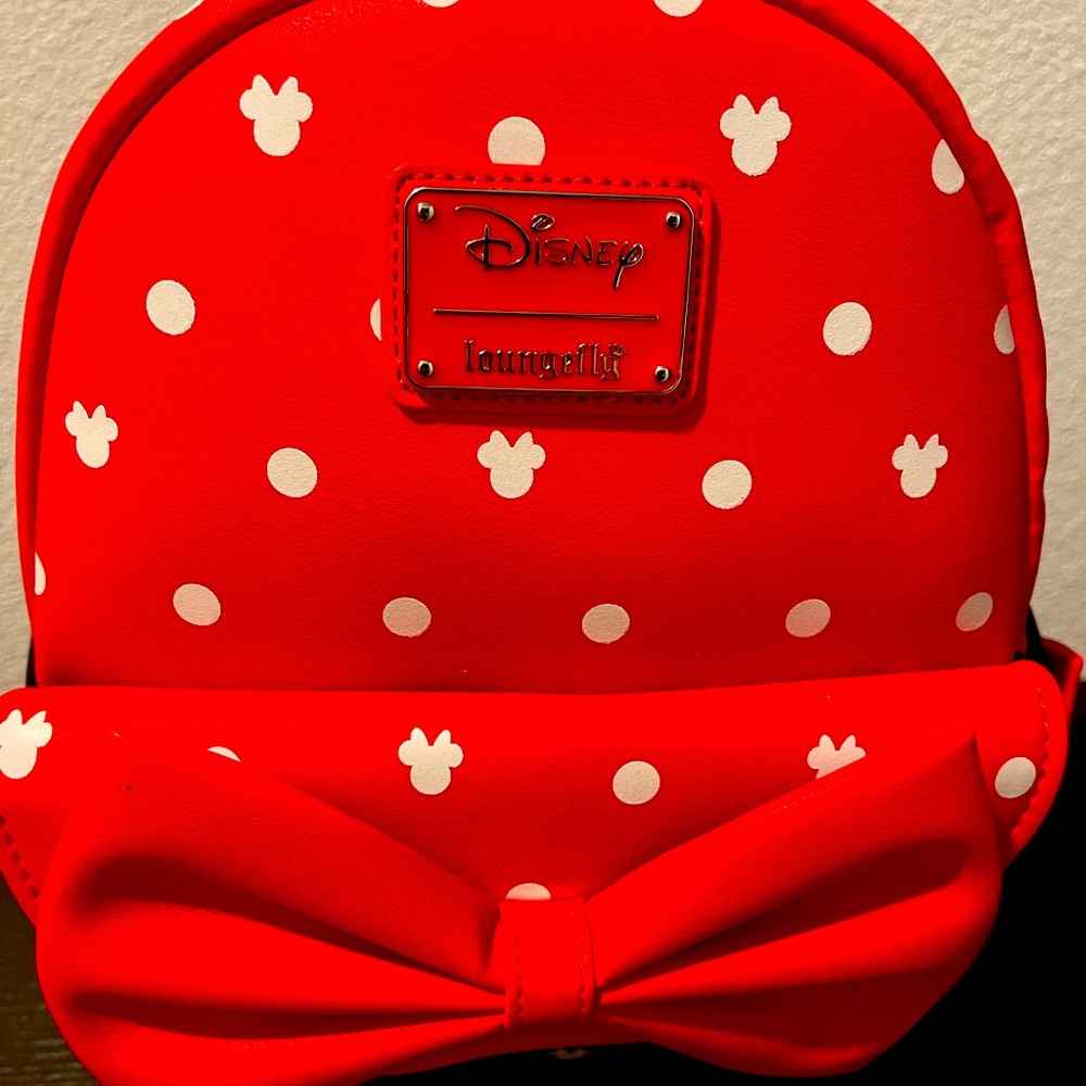 Loungefly Minnie Mouse BRAND NEW mini backpack